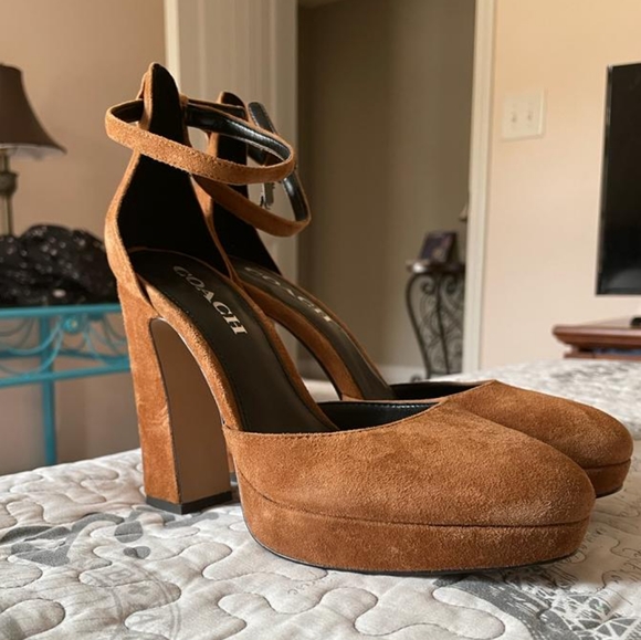 Coach heels - Picture 2 of 5